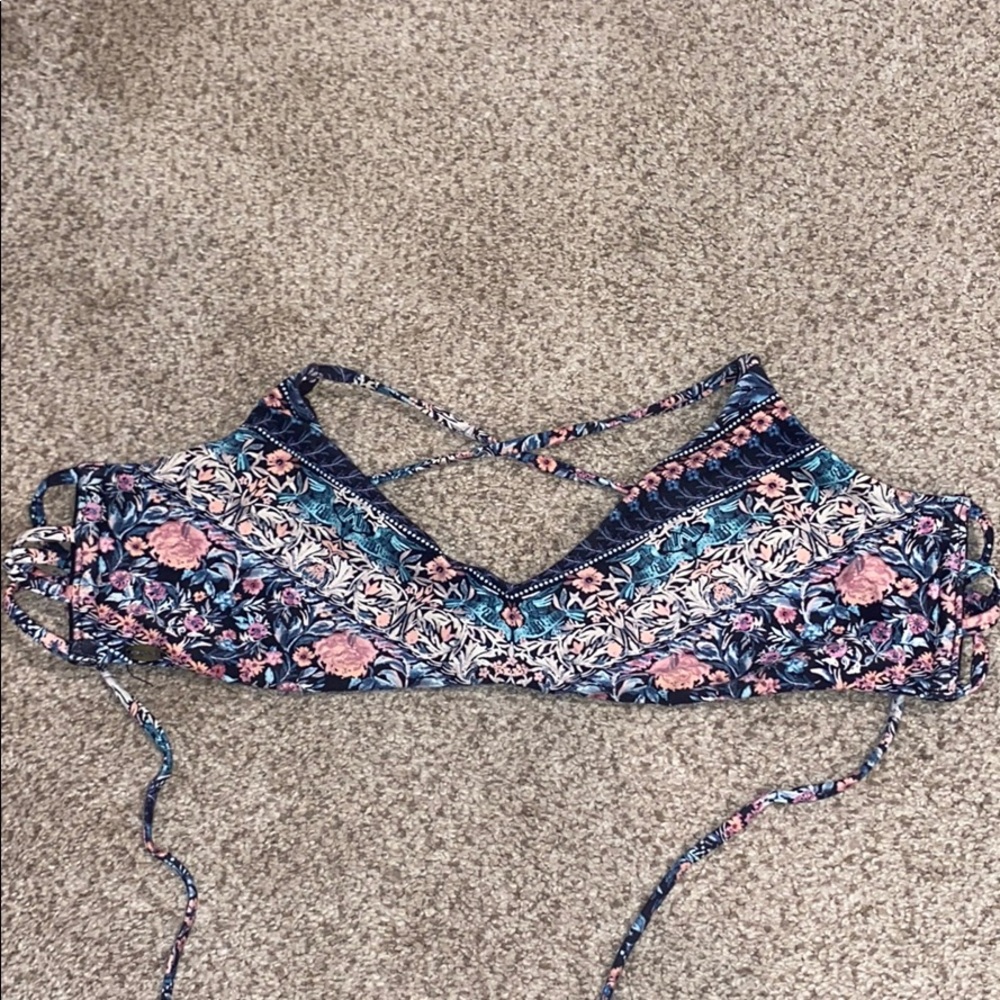O’Neill women’s bikini top